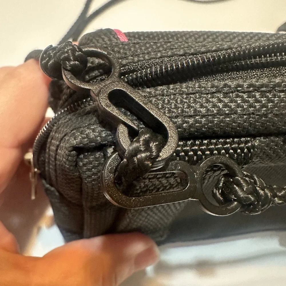 Nintendo Game Boy Advance Crossbody Travel Bag
